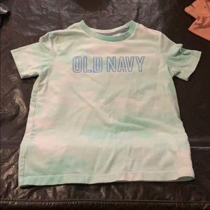 Old Navy T-shirt